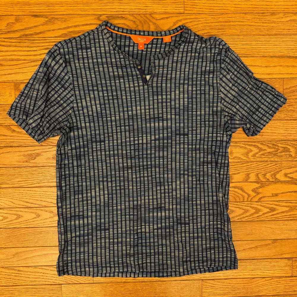 TALLIA Navy and Gray Striped Short Sleeve Tee